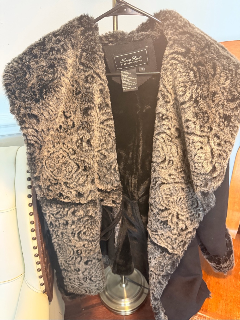 Terry Lewis Classic Luxuries 2X Faux Fur Coat Black Plush Jacket